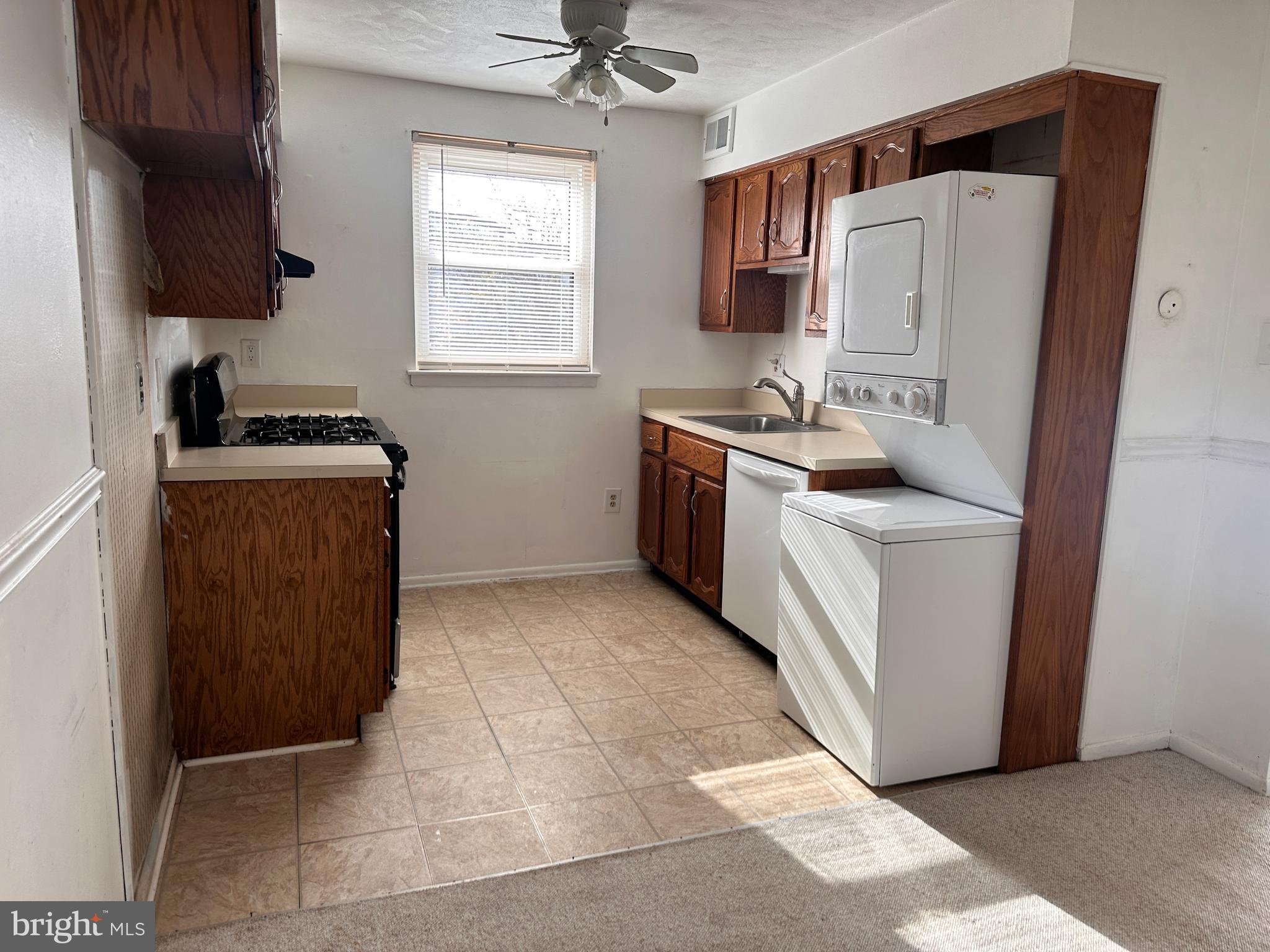 SAXONY MANOR - Residential