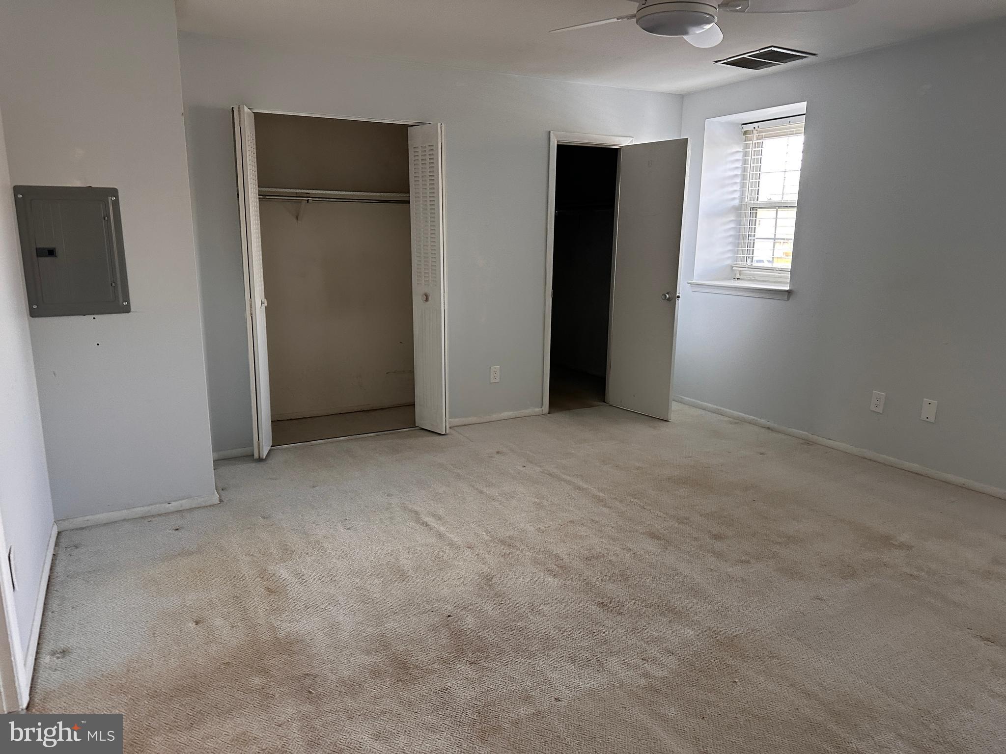 SAXONY MANOR - Residential