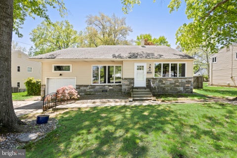 Homes For Sale - 330 Cranford Road<br/> CHERRY HILL, NJ 08003