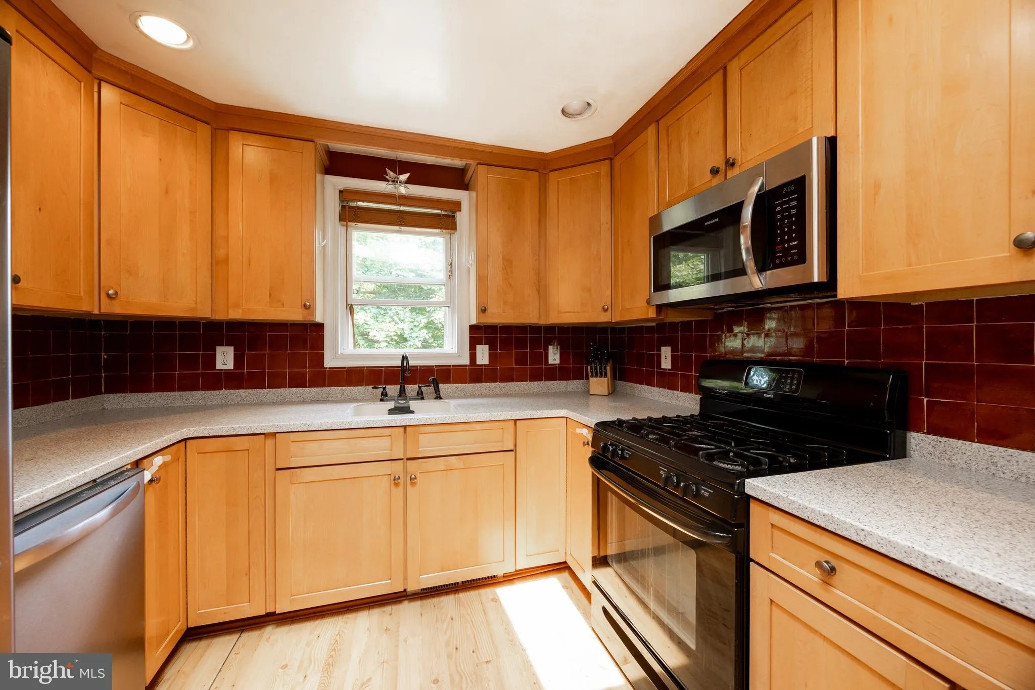 Zieglerville, Pennsylvania 19492, United States, 3 Bedrooms Bedrooms, ,2 BathroomsBathrooms,Residential,Pending,185259