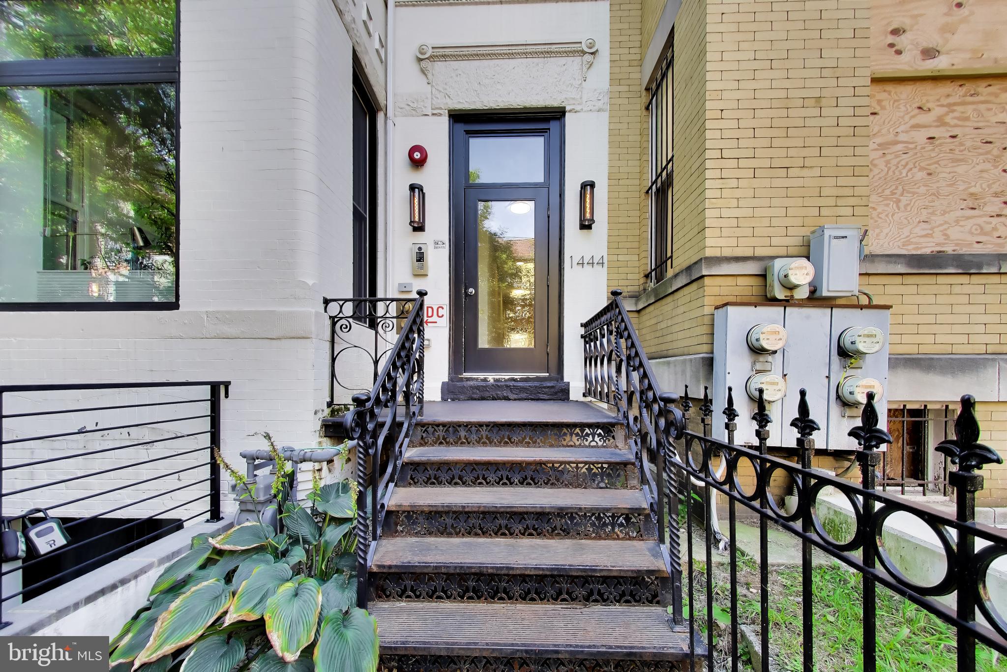 1444 HARVARD STREET NW 002
