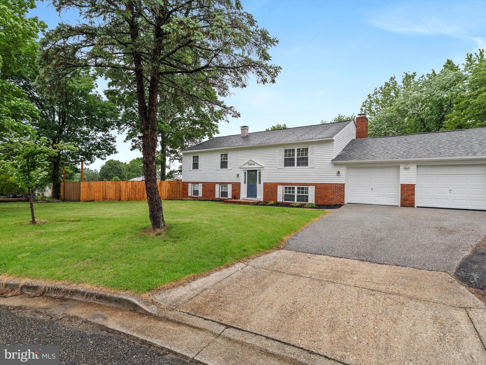 7604 MCCARRON COURT