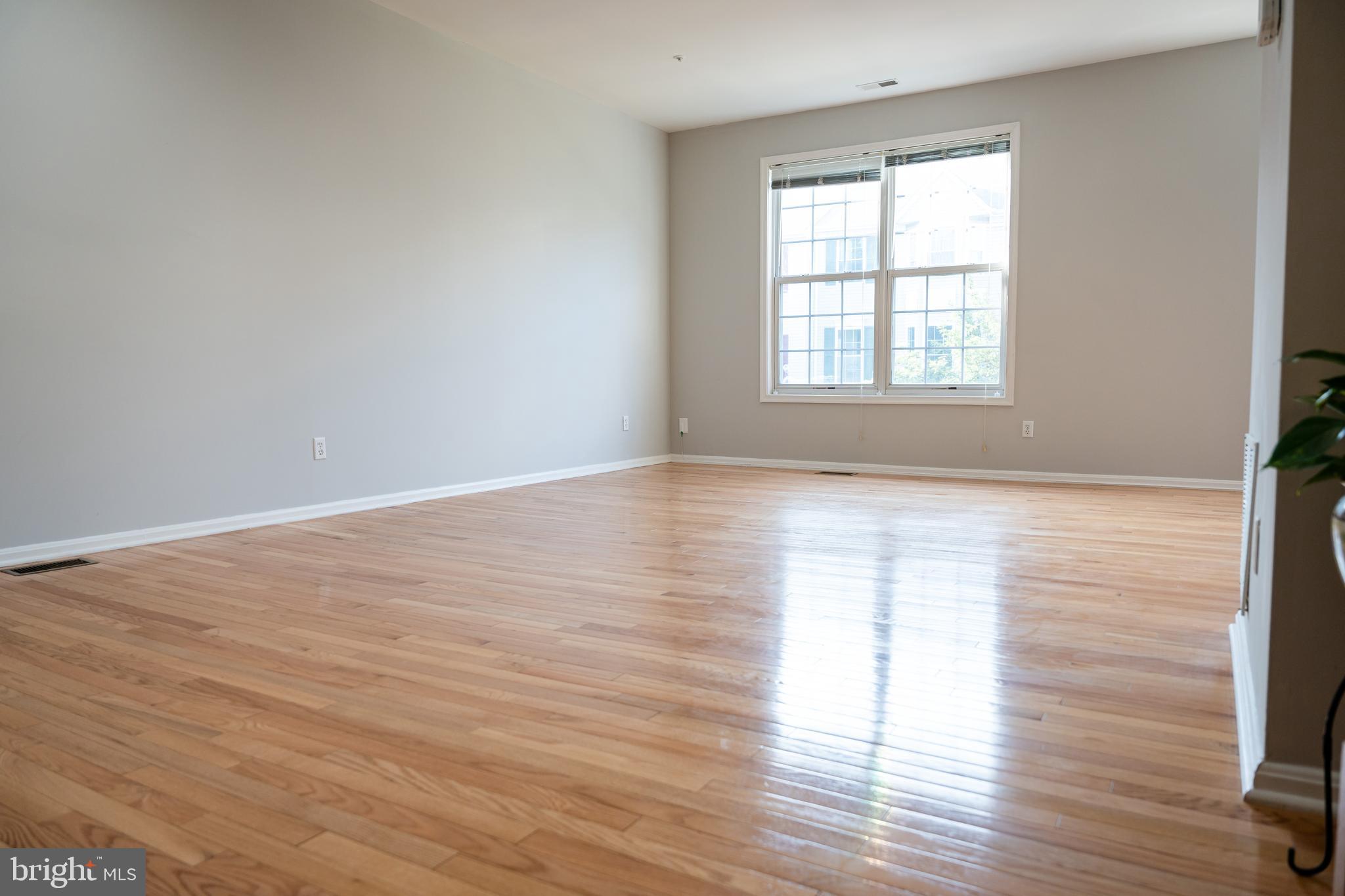 COLUMBIA PARK - Residential