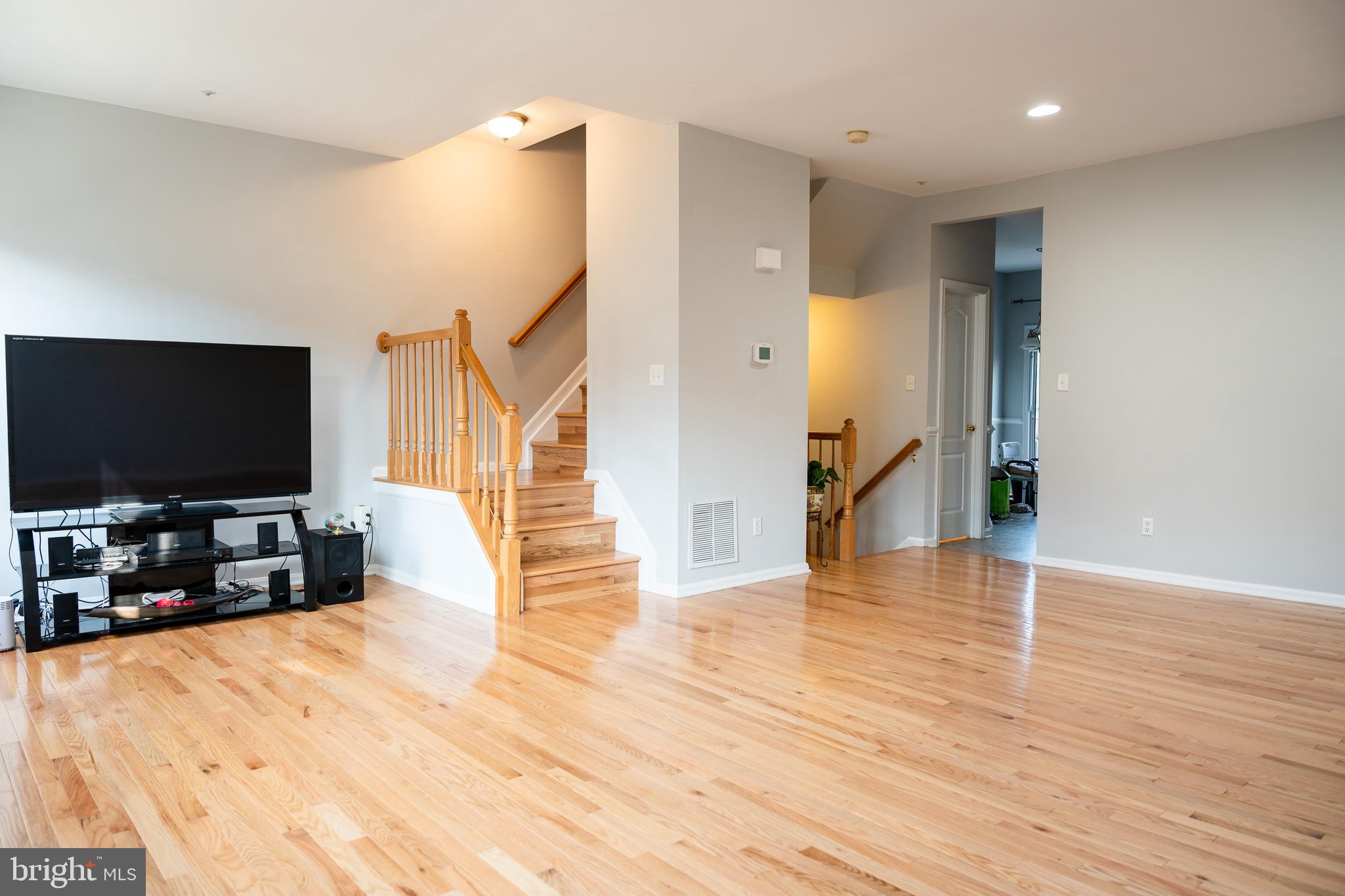 COLUMBIA PARK - Residential