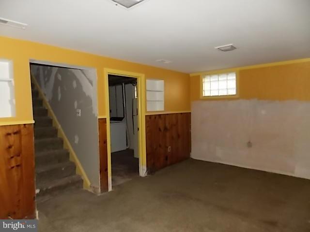 ROYAL ACRES - Residential