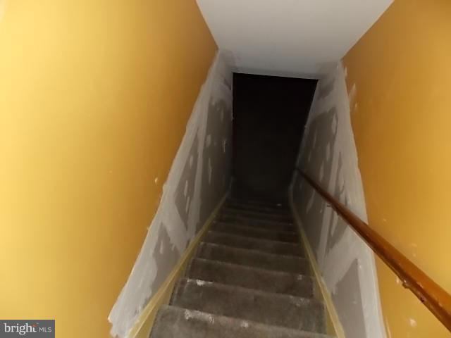 ROYAL ACRES - Residential