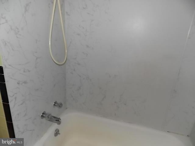 ROYAL ACRES - Residential