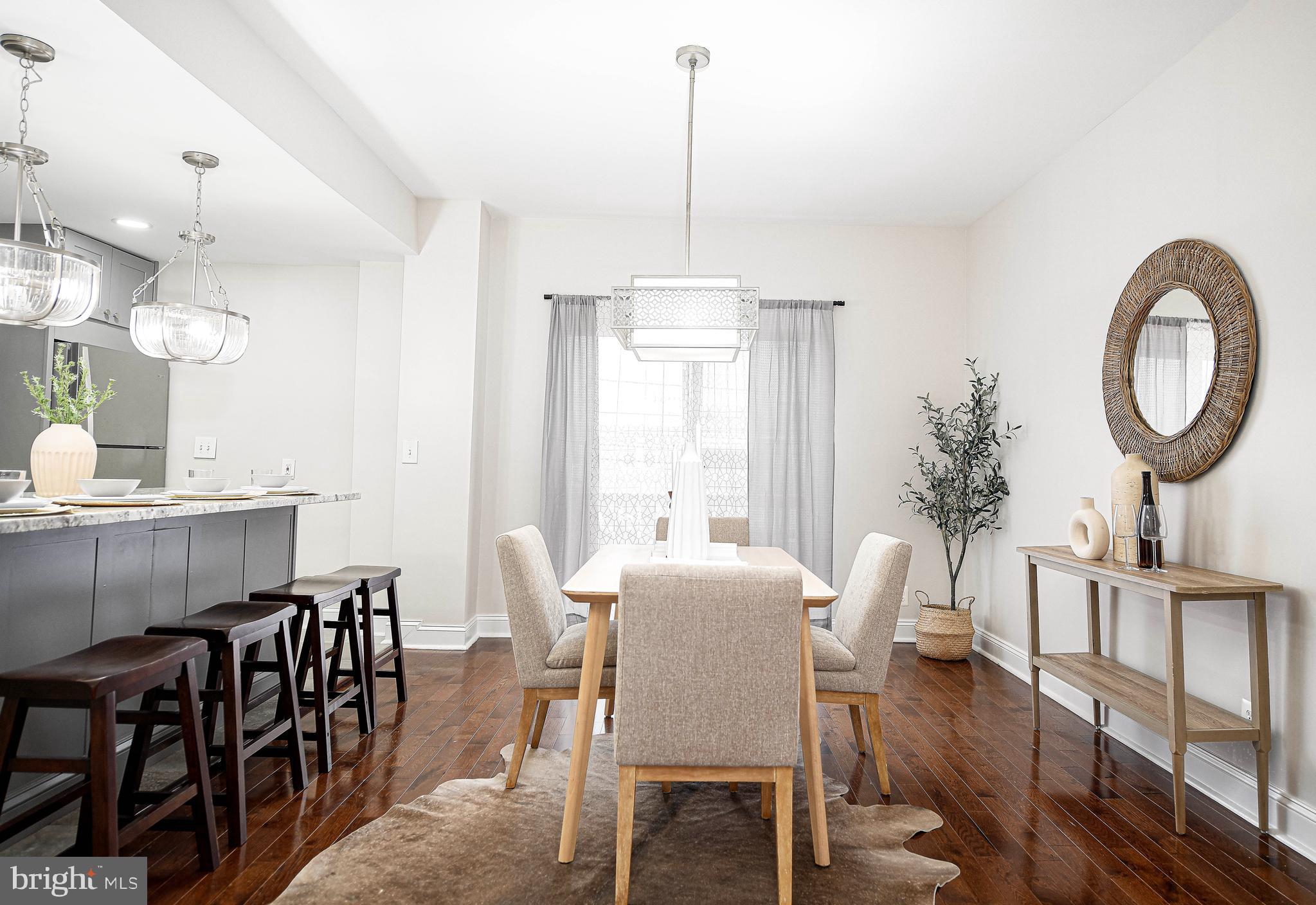 MONTEBELLO - Residential