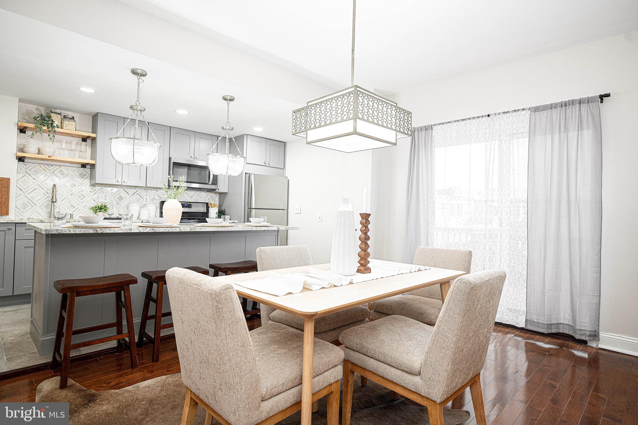 MONTEBELLO - Residential