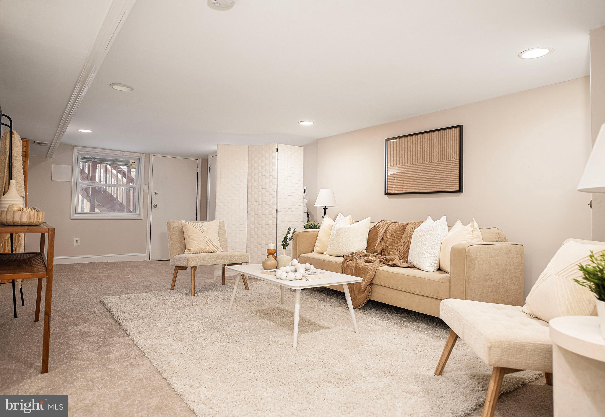 MONTEBELLO - Residential