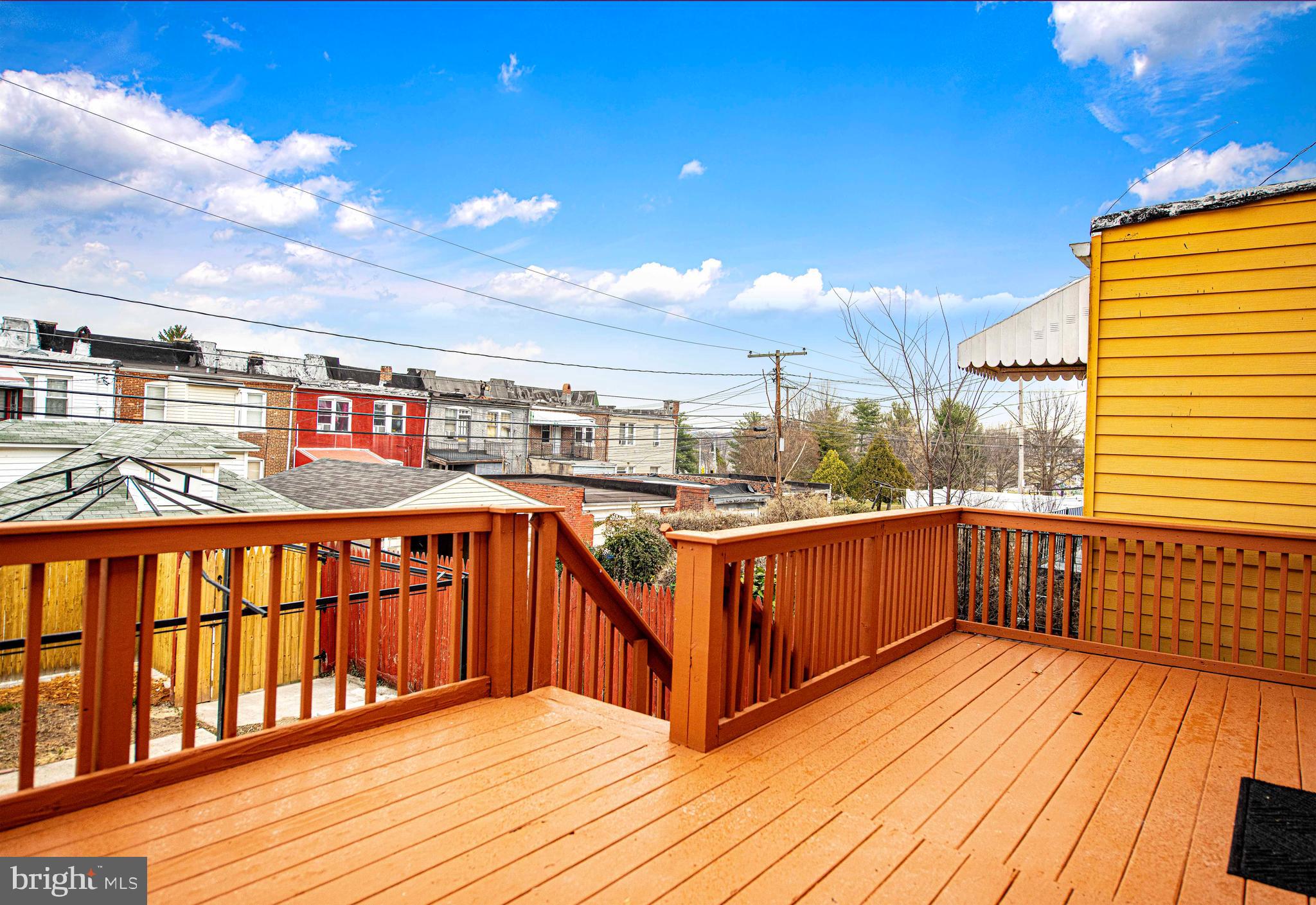 MONTEBELLO - Residential