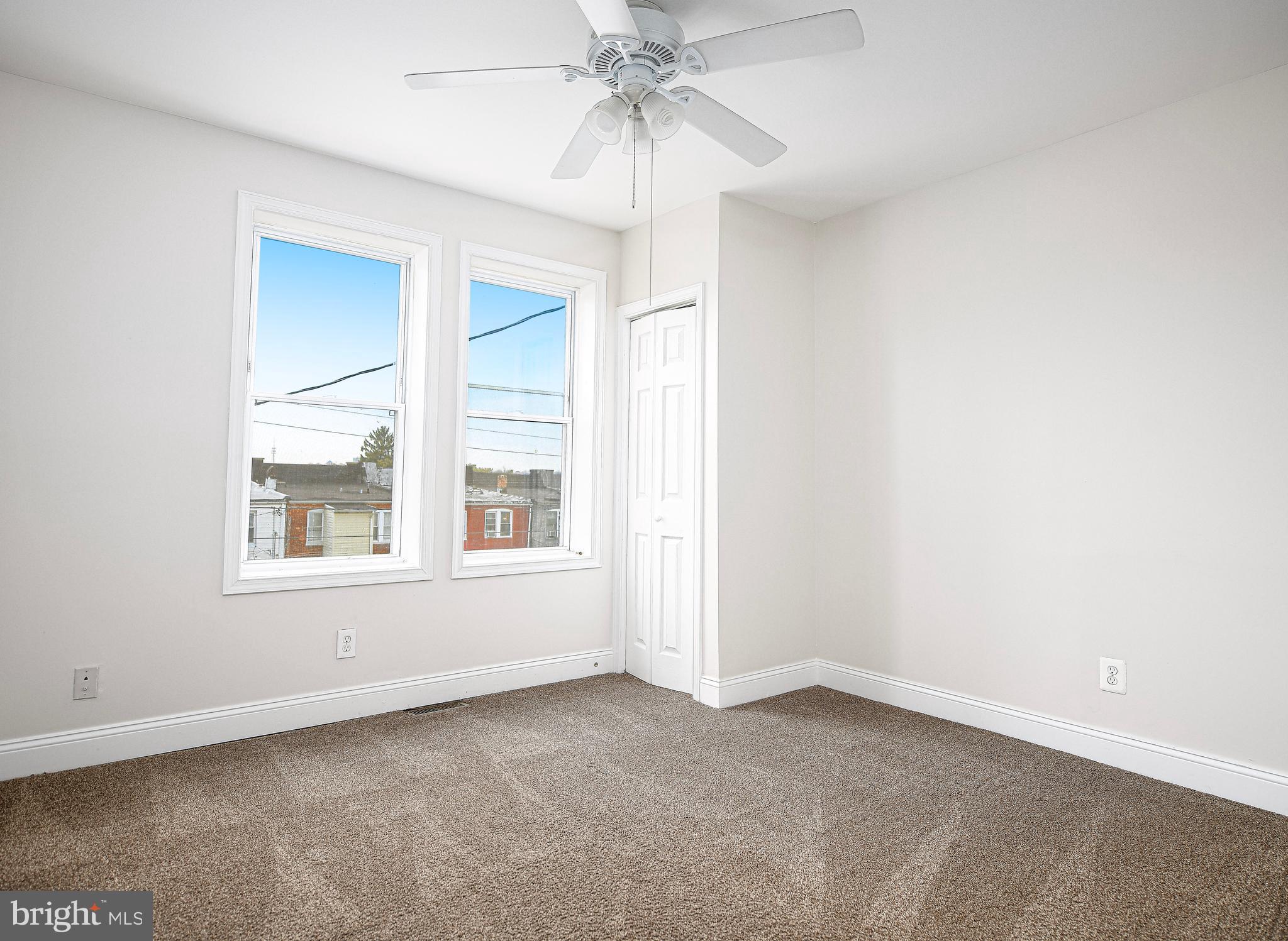 MONTEBELLO - Residential