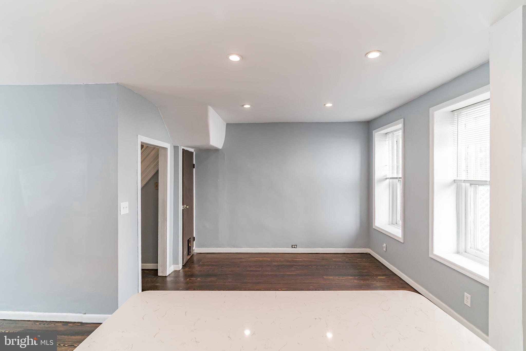 MANAYUNK - Residential Lease