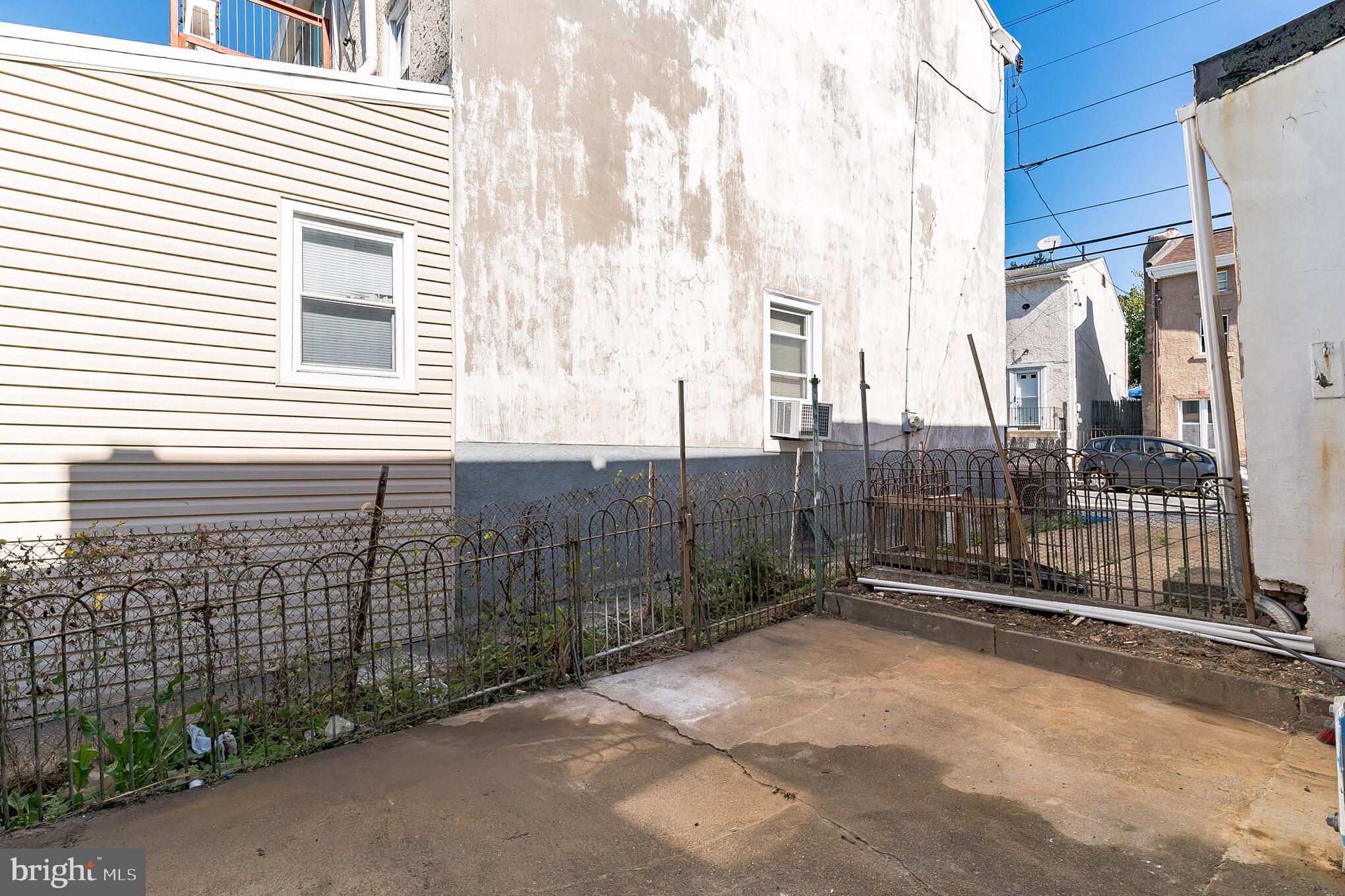 MANAYUNK - Residential Lease