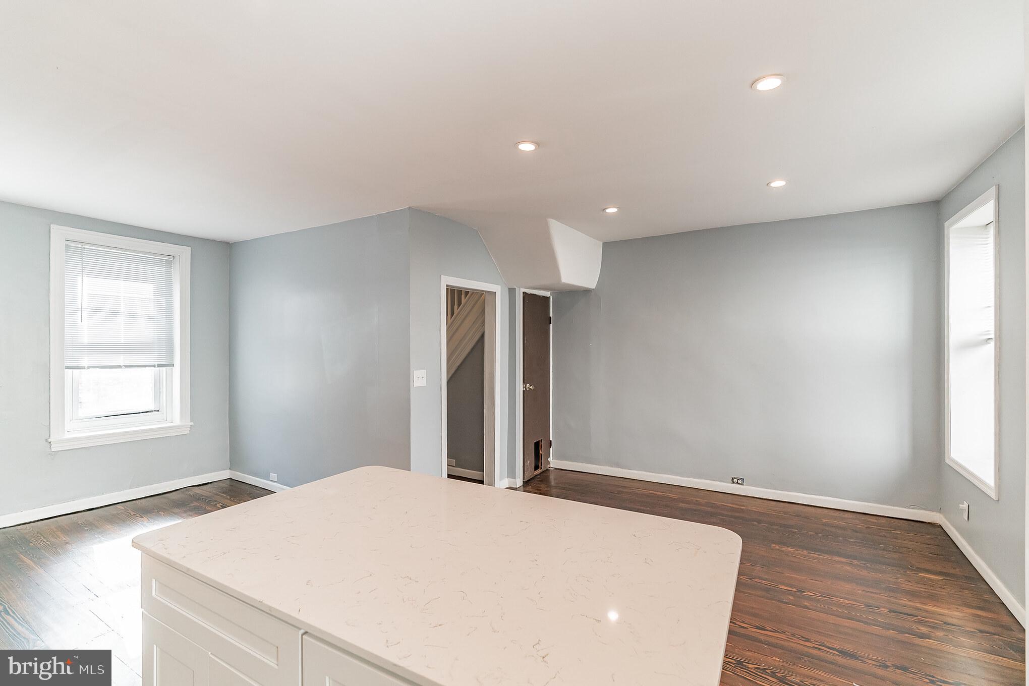 MANAYUNK - Residential Lease