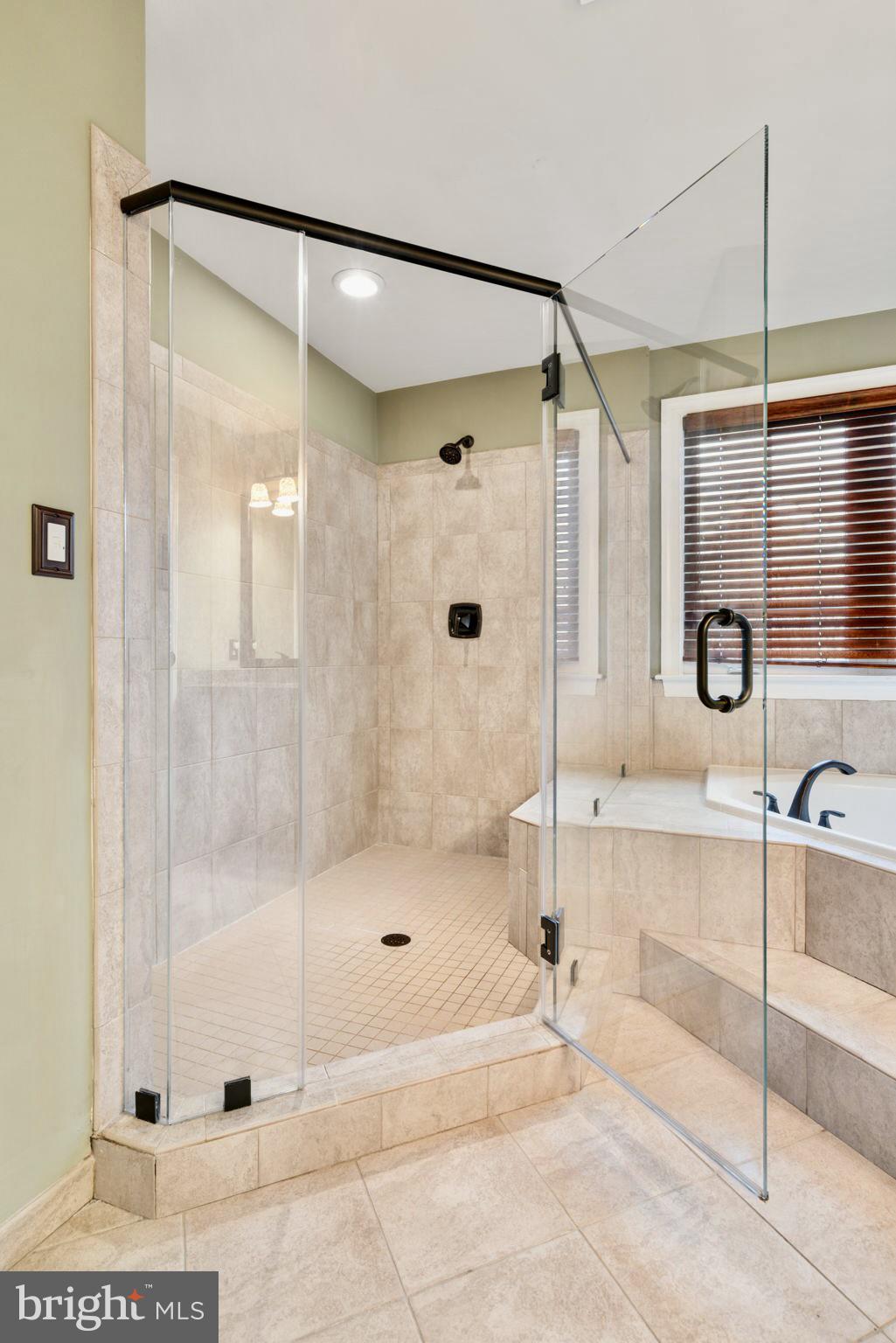 PEMBROOKE/VICTORY LAKES - Residential