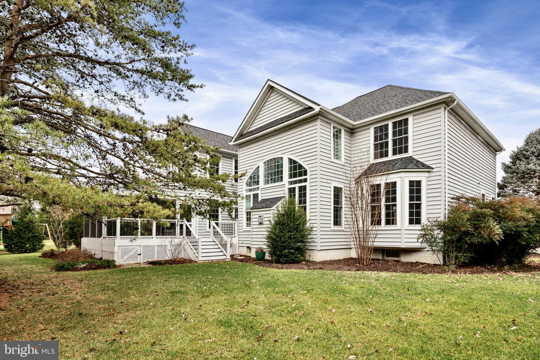 PEMBROOKE/VICTORY LAKES - Residential