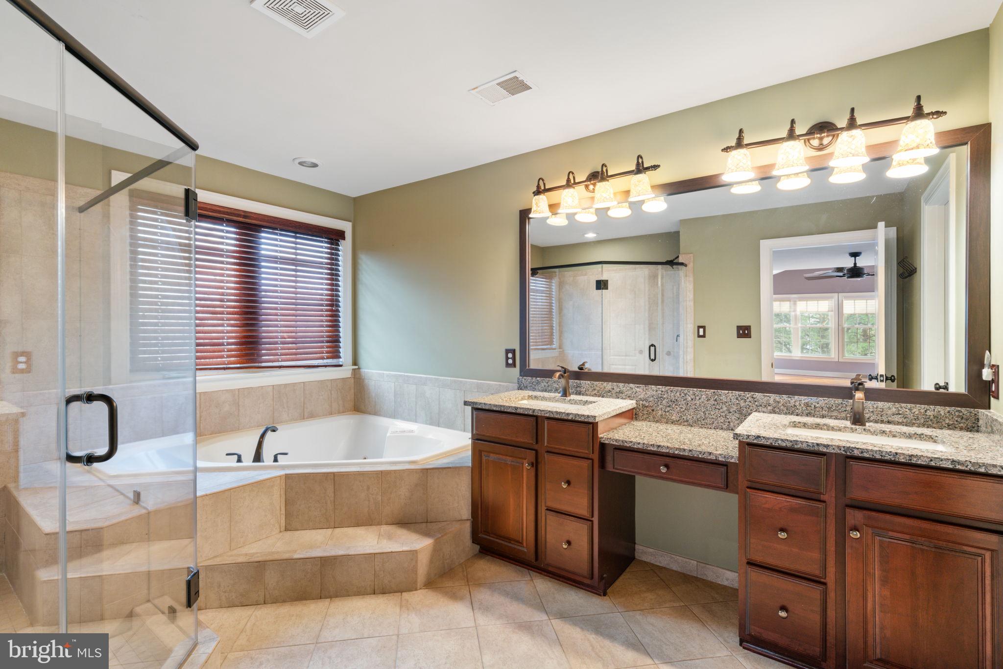 PEMBROOKE/VICTORY LAKES - Residential