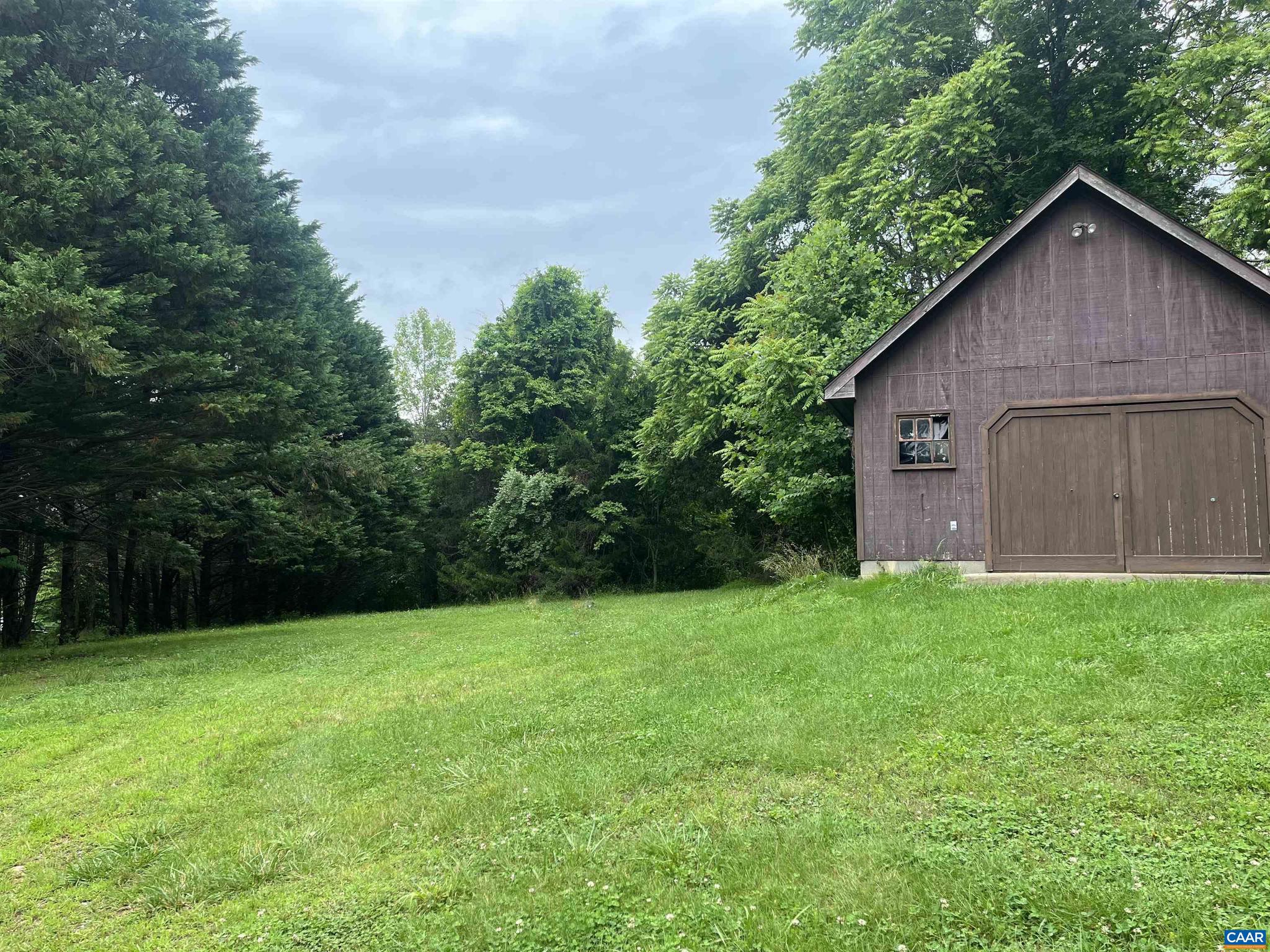 5878A BUFFALO RIVER RD