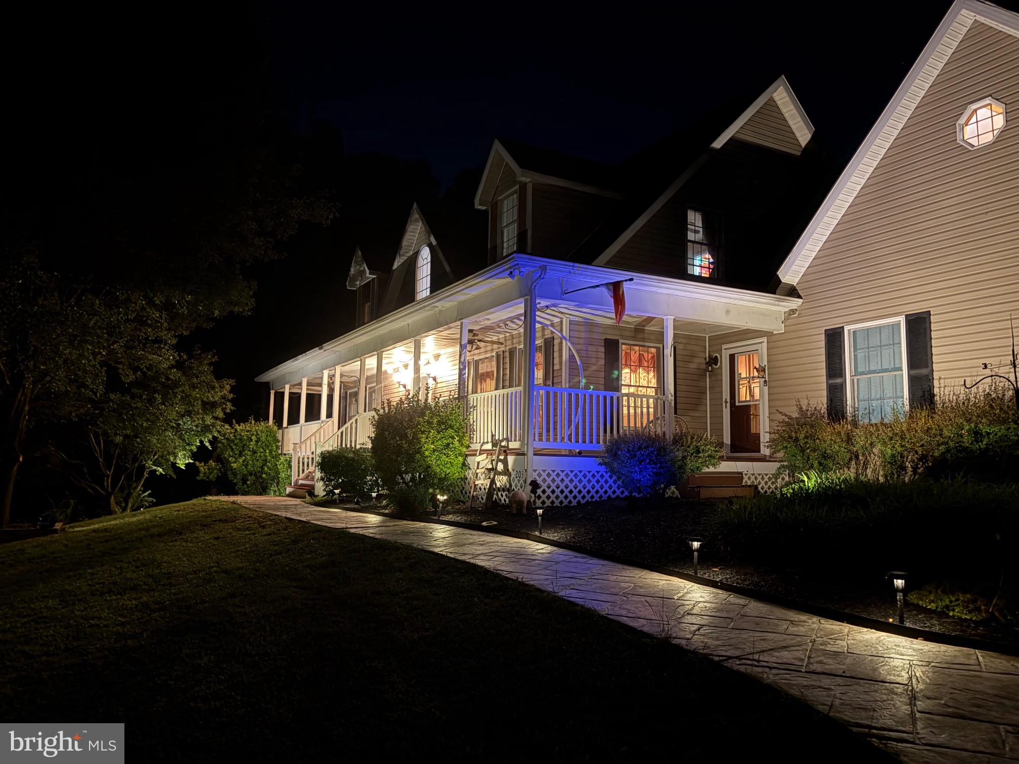 203 NORTH EARLTON ROAD