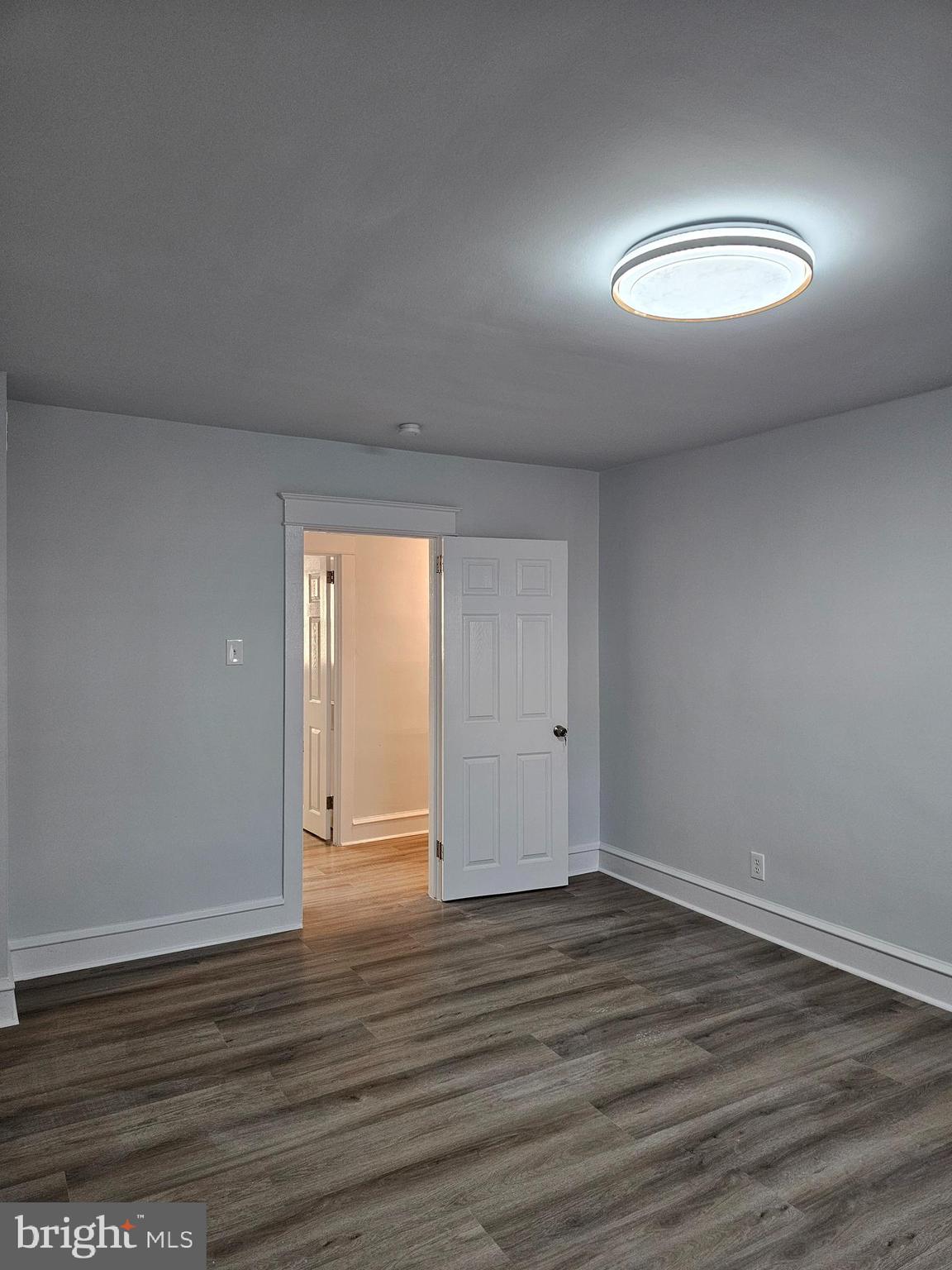 OXFORD CIRCLE - Residential