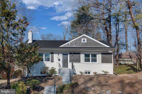 6004 HAWTHORNE STREET CHEVERLY MD 20785