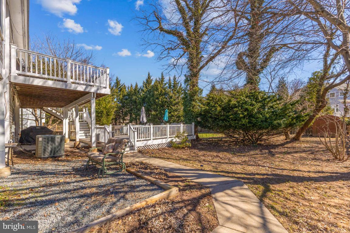 KINGSTON CHASE - Residential