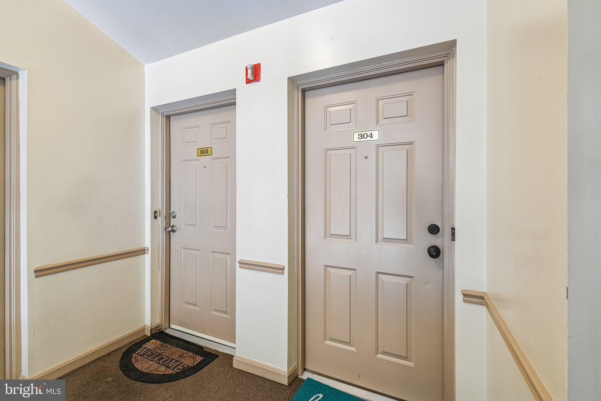 9805 LAKE POINTE COURT 304