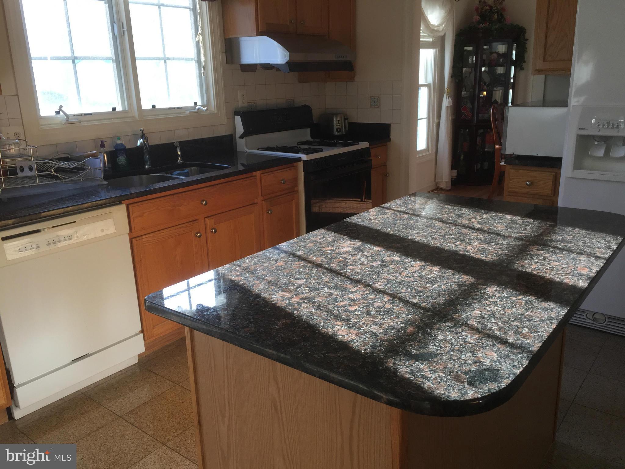 POTOMAC STATION - Residential Lease