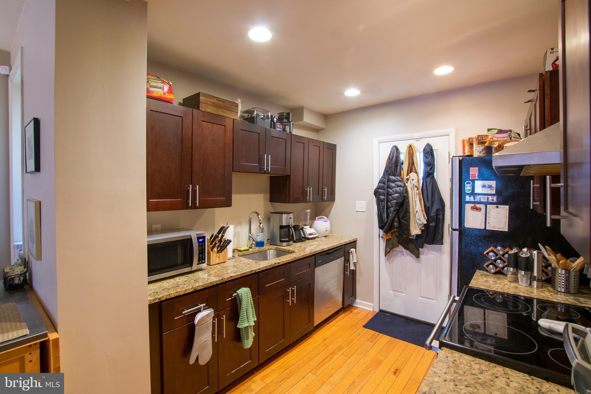 POINT BREEZE - Residential Lease