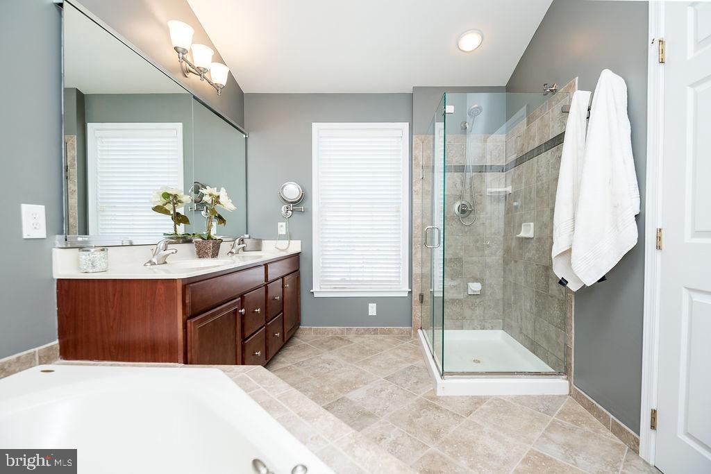 ARBOR POINT - Residential