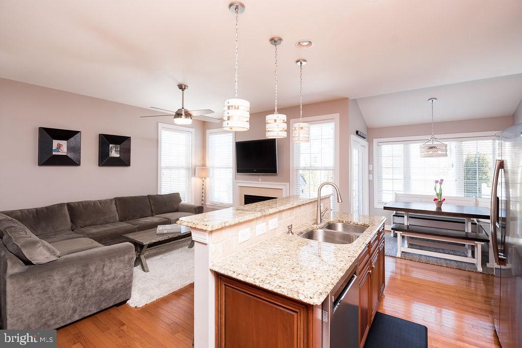 ARBOR POINT - Residential