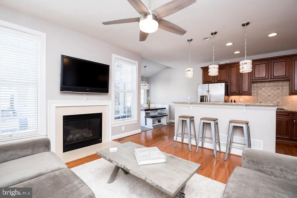ARBOR POINT - Residential