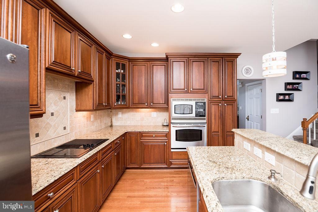 ARBOR POINT - Residential