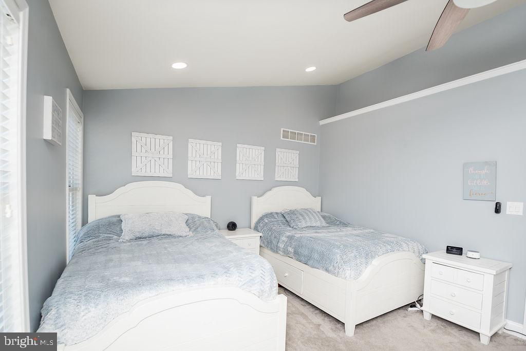 ARBOR POINT - Residential