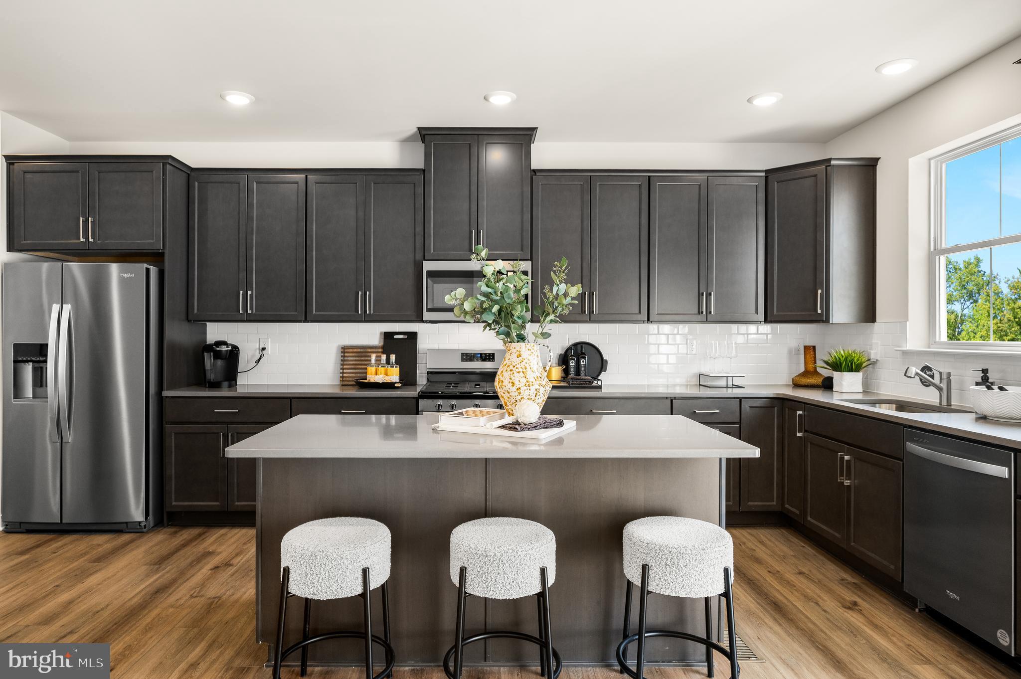 RIVER POINTE - Residential
