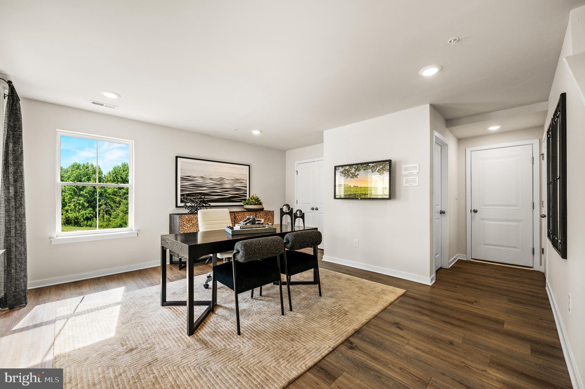 RIVER POINTE - Residential