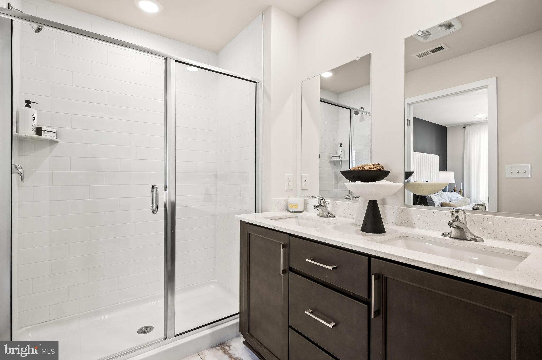RIVER POINTE - Residential