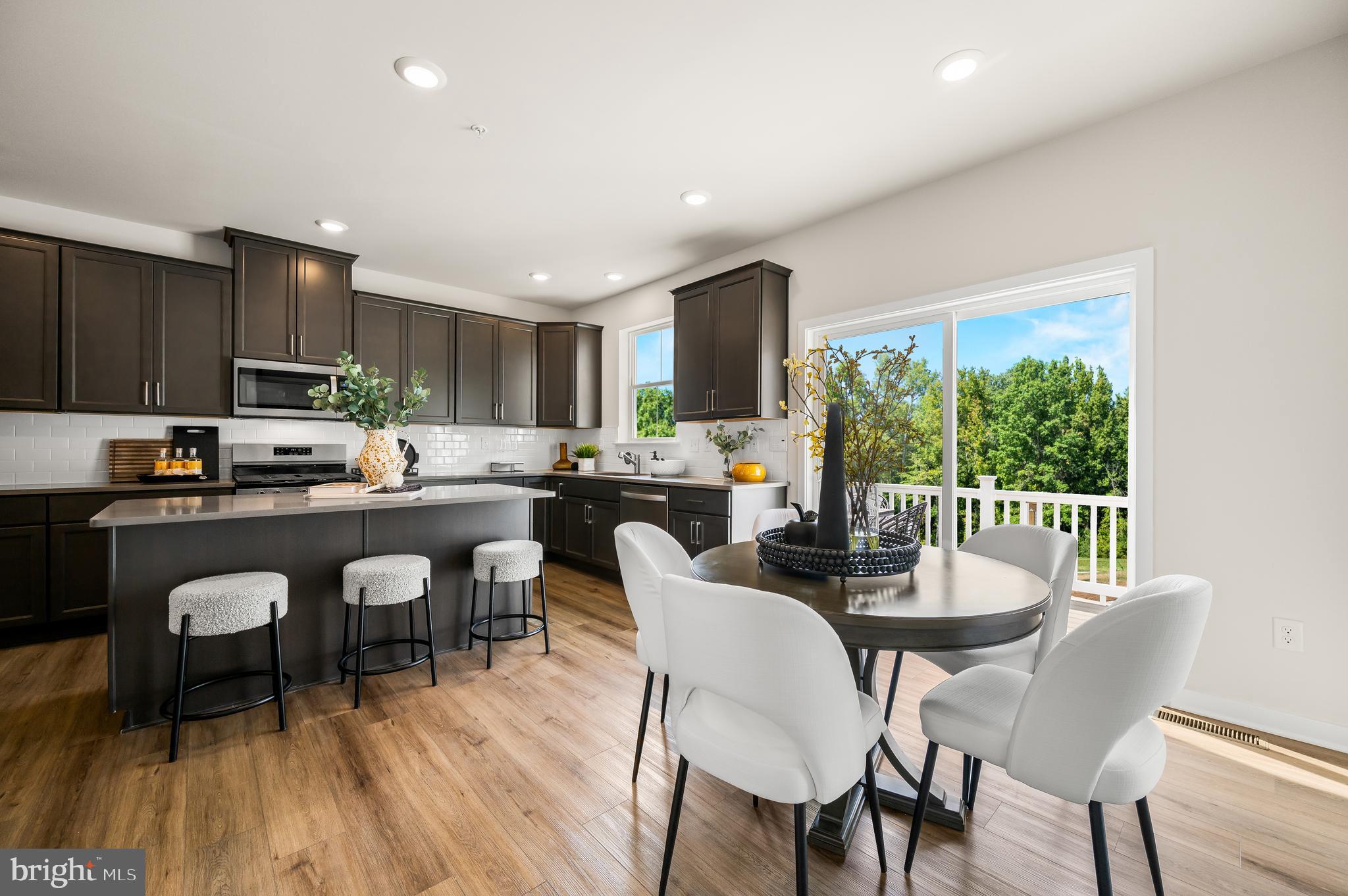 RIVER POINTE - Residential