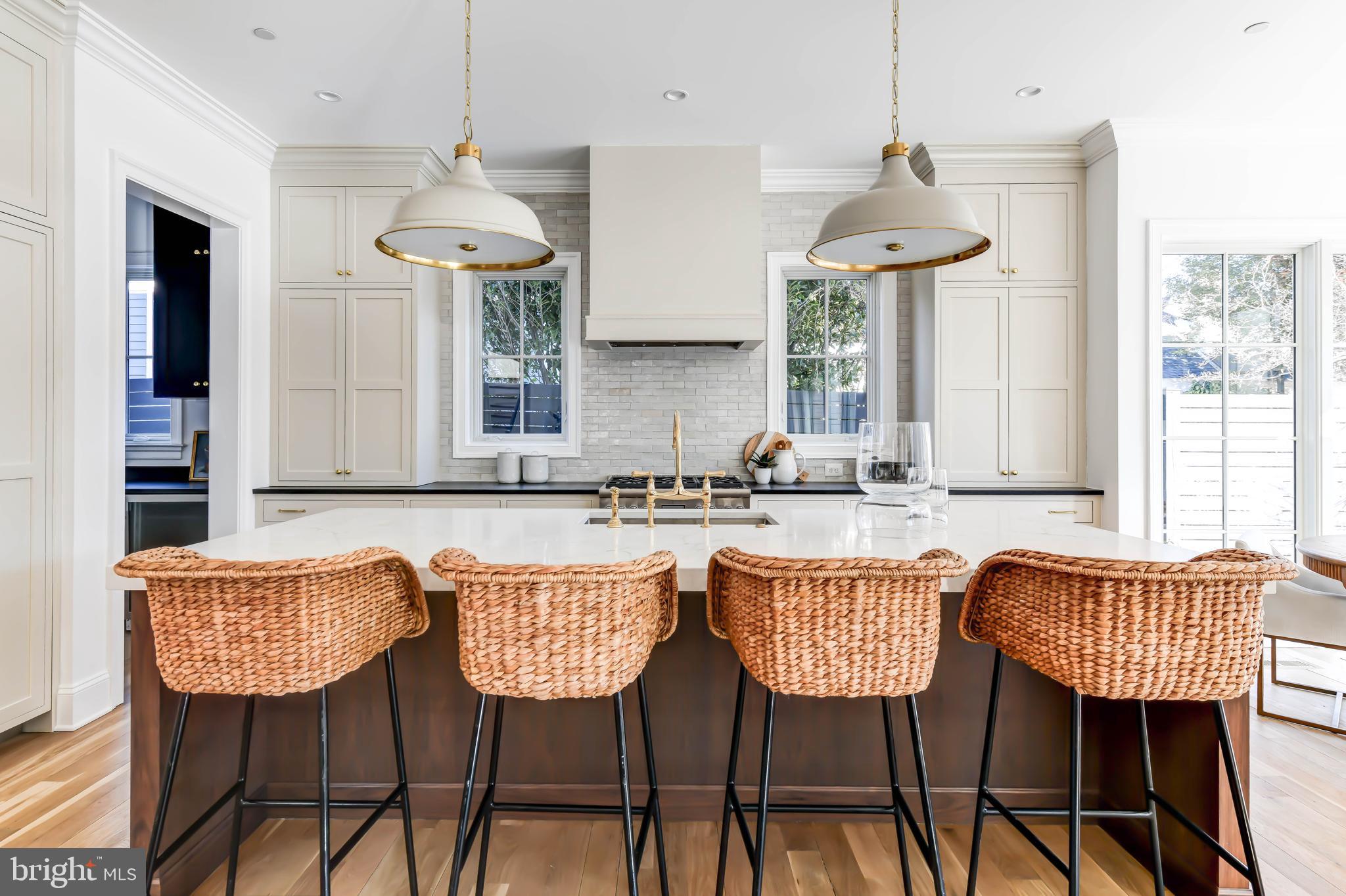 CHEVY CHASE - Residential