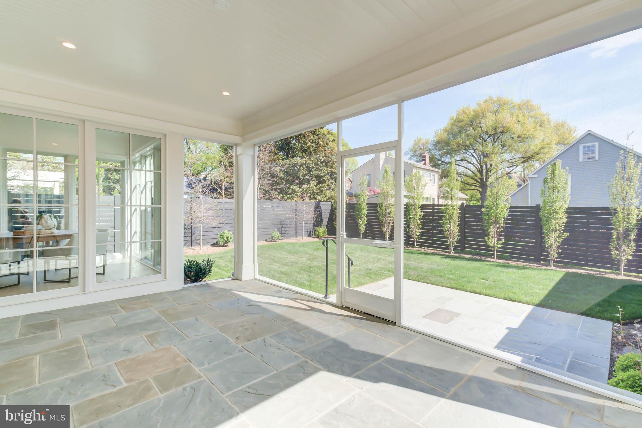 CHEVY CHASE - Residential