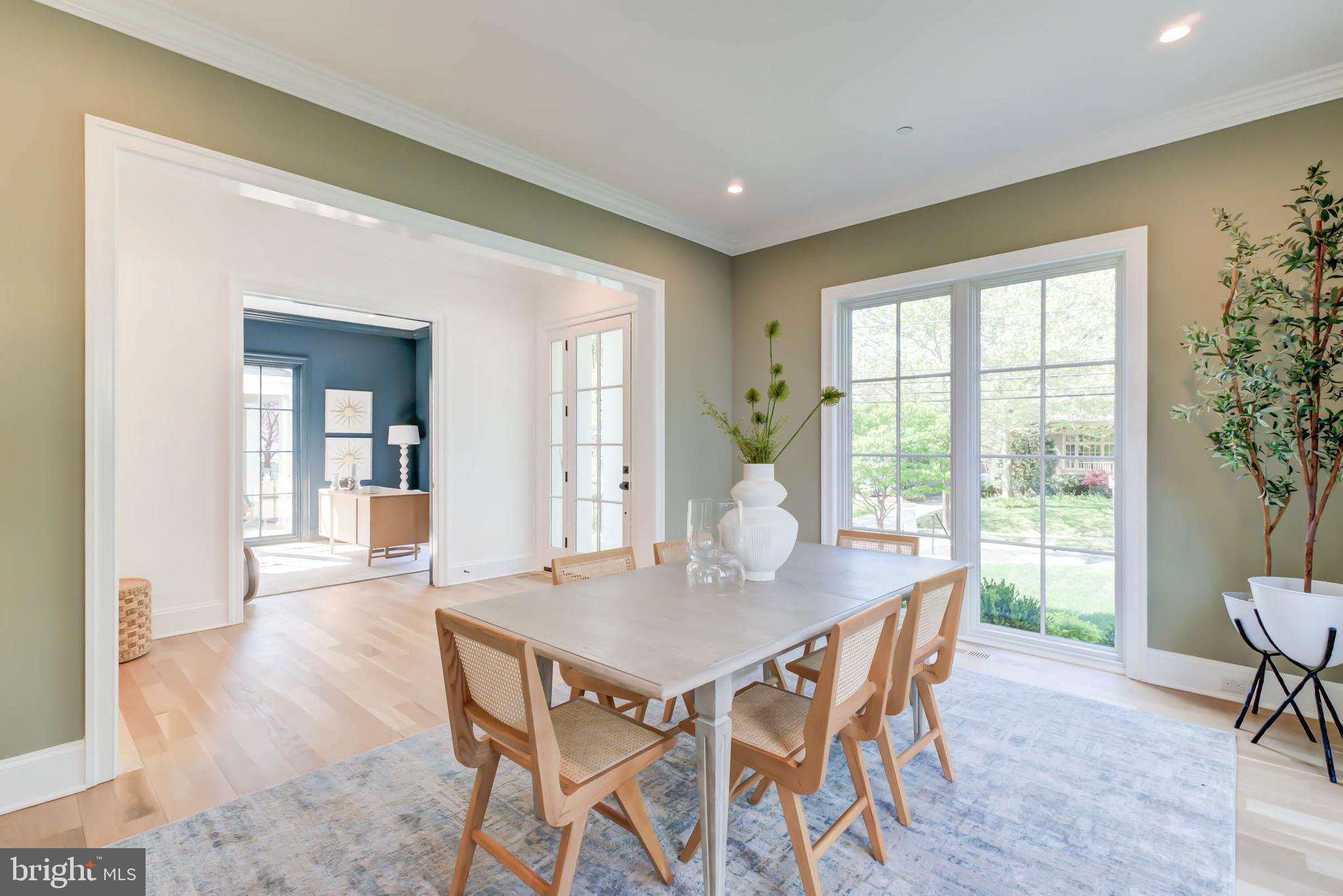 CHEVY CHASE - Residential