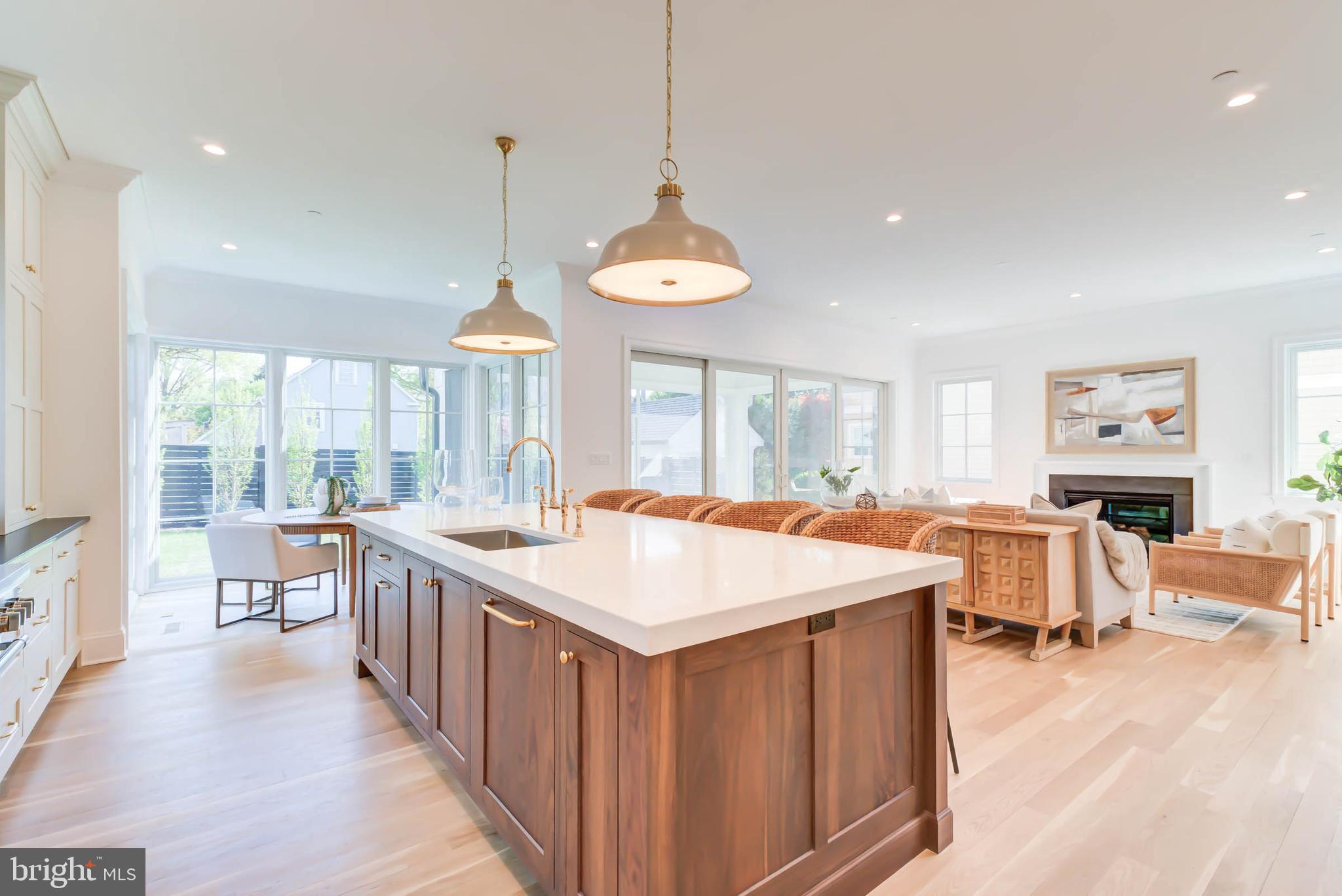 CHEVY CHASE - Residential