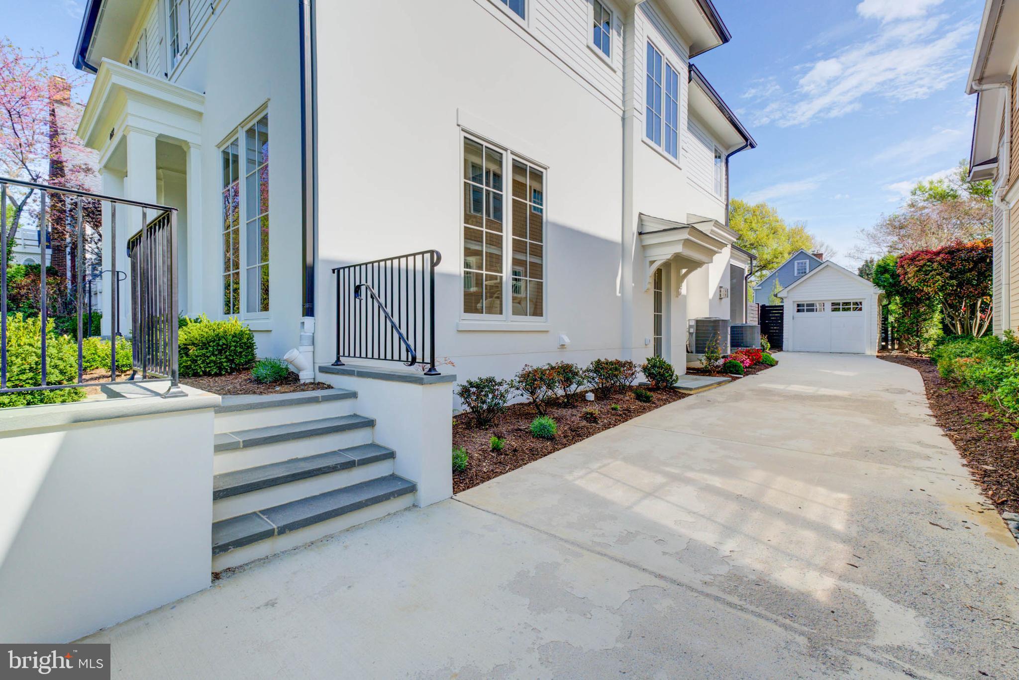 CHEVY CHASE - Residential