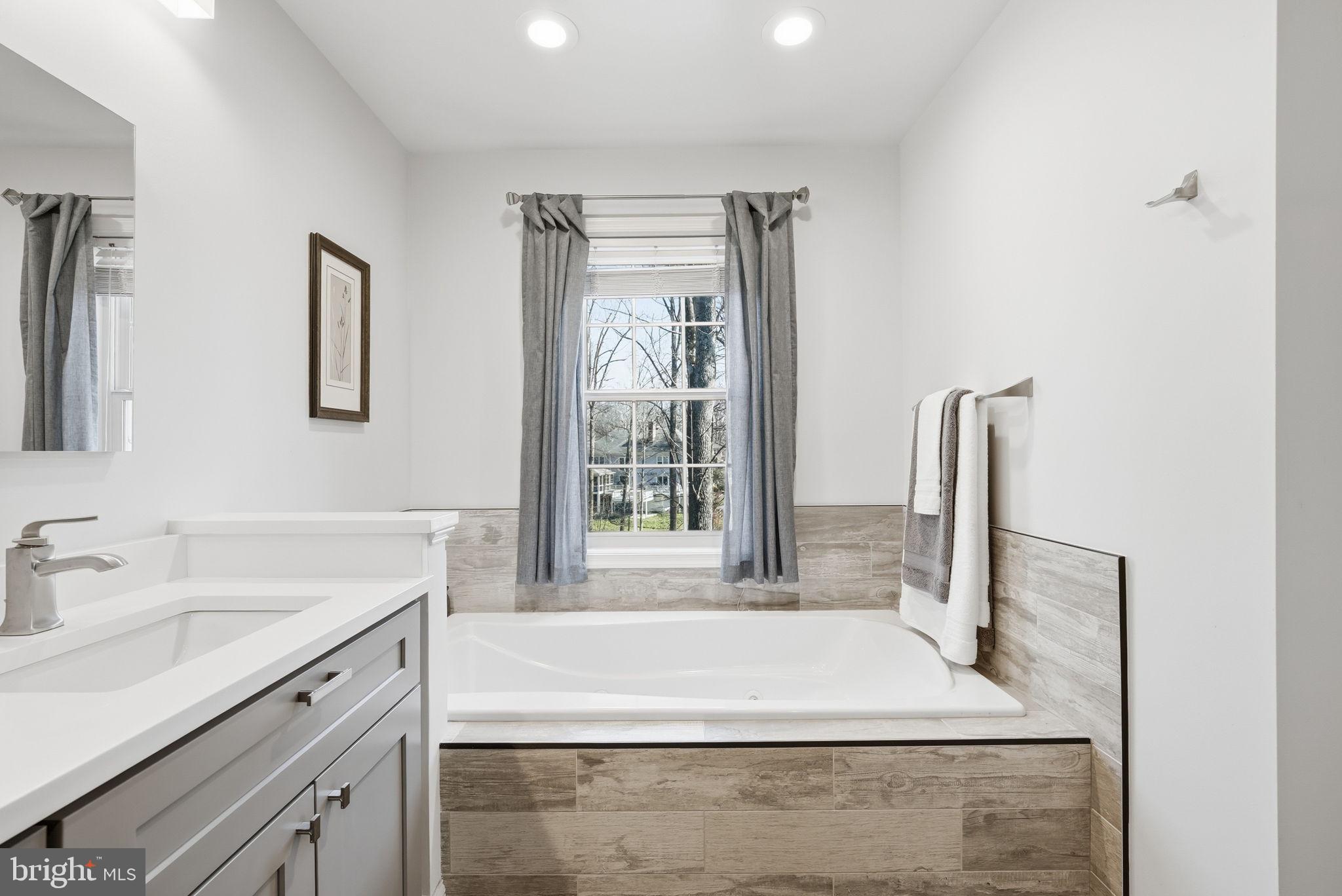 SOUTH RUN - Residential