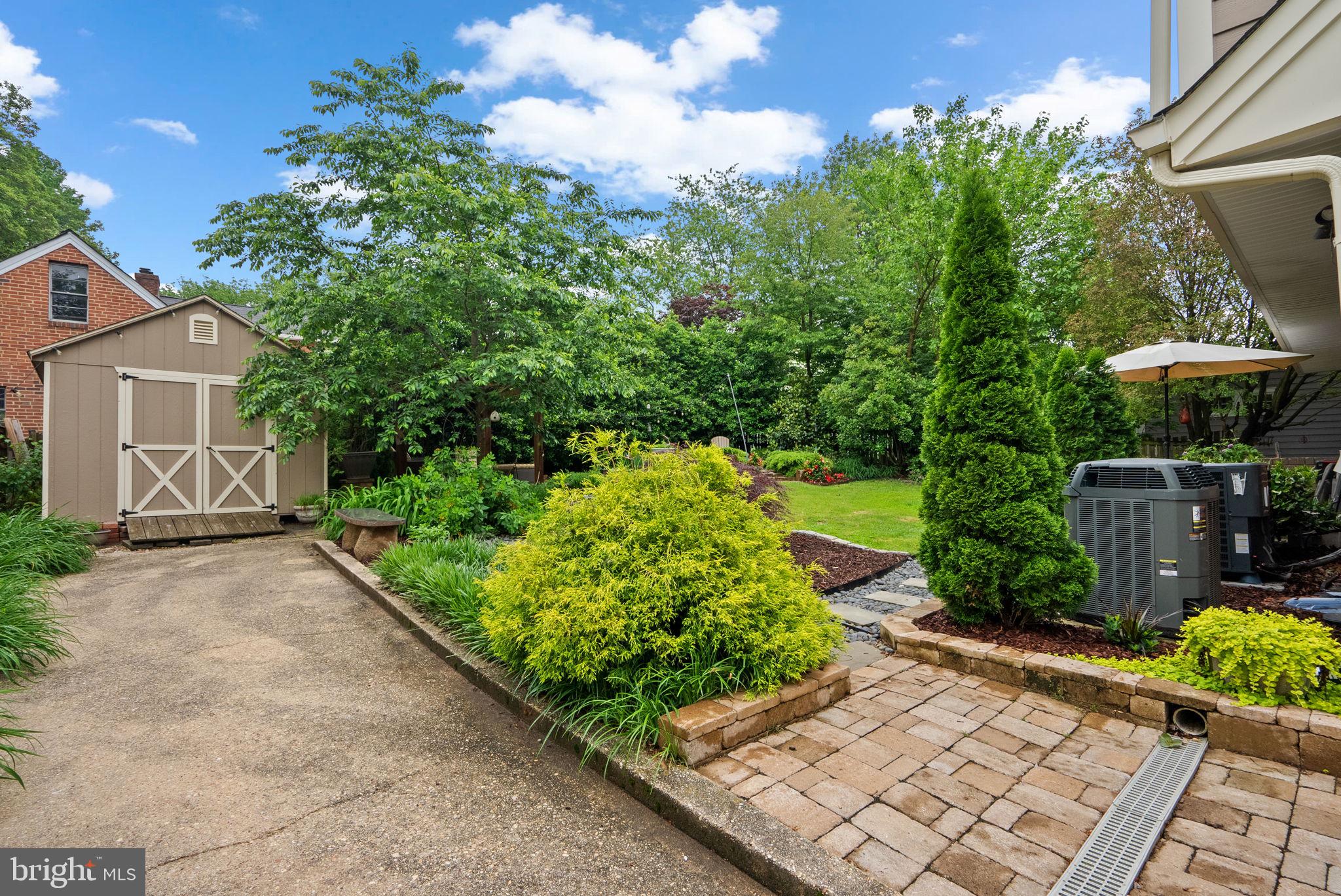 WOODMOOR - Residential