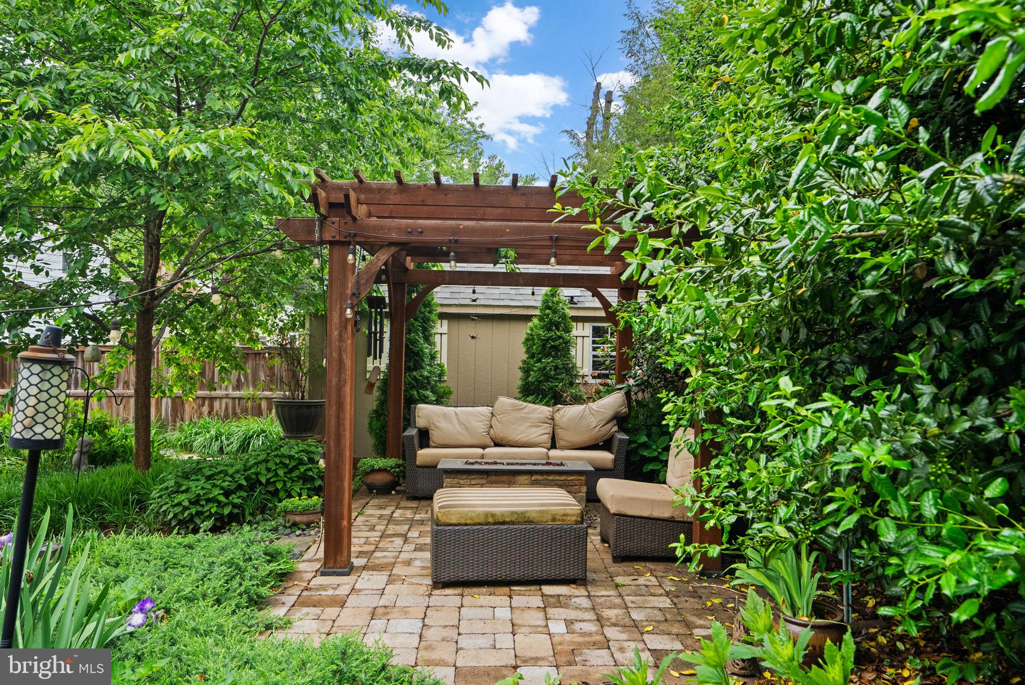 WOODMOOR - Residential