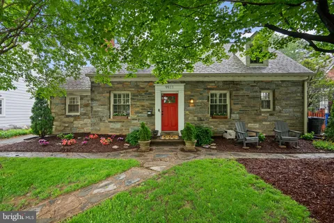 9911 Edgehill Lane, Silver Spring, MD MLS: MDMC2180834