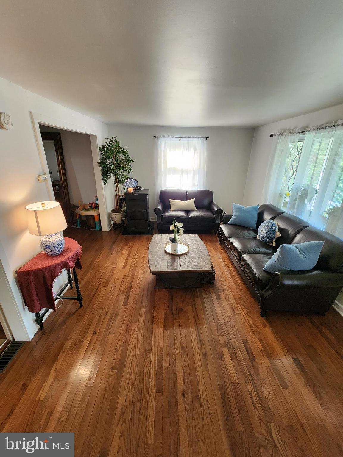 ROSLYN - Residential