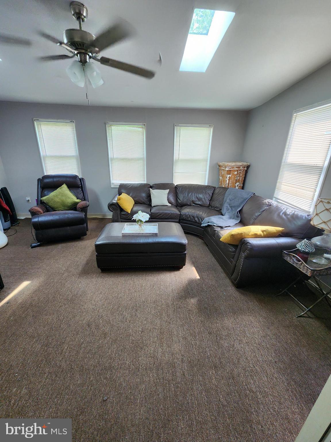 ROSLYN - Residential